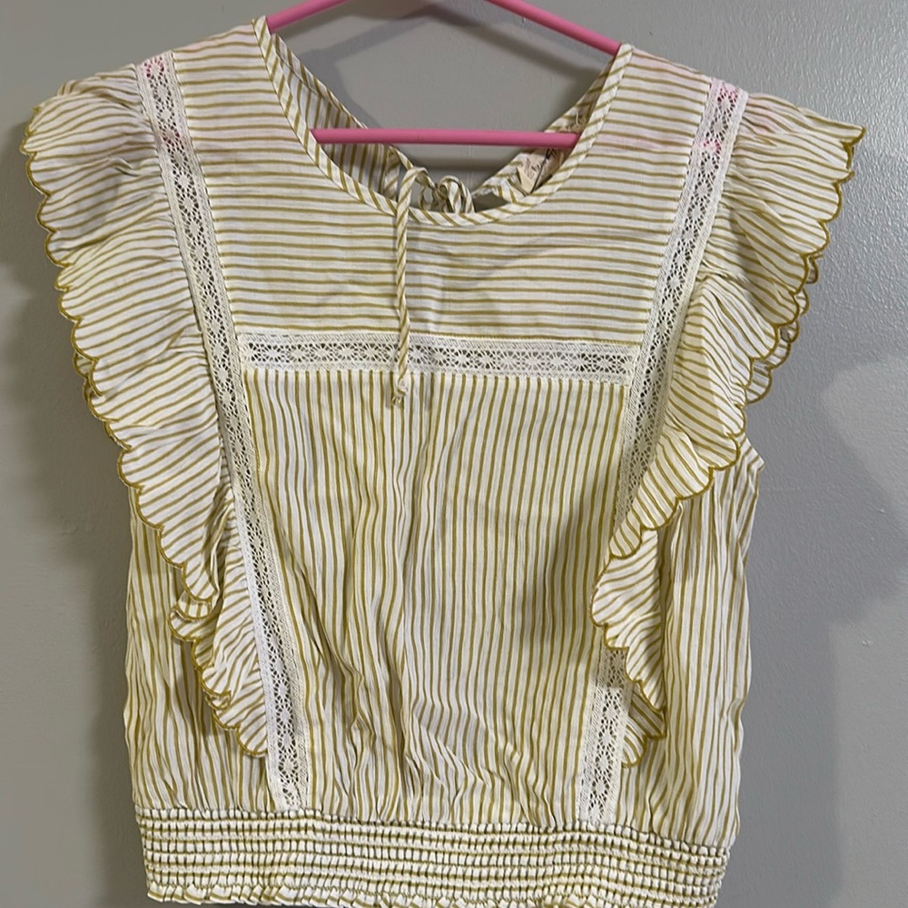 NEW Hem and Thread, short sleeve top